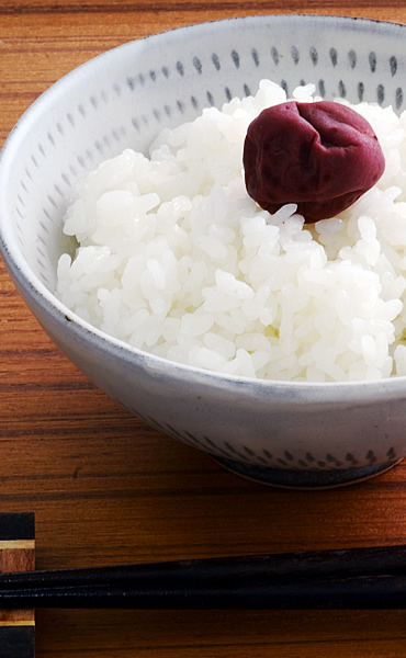 清流が生んだ栽培期間中農薬不使用の掛け干し米「高隈山の清流米」